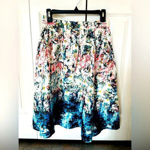 Floral skirt, size small